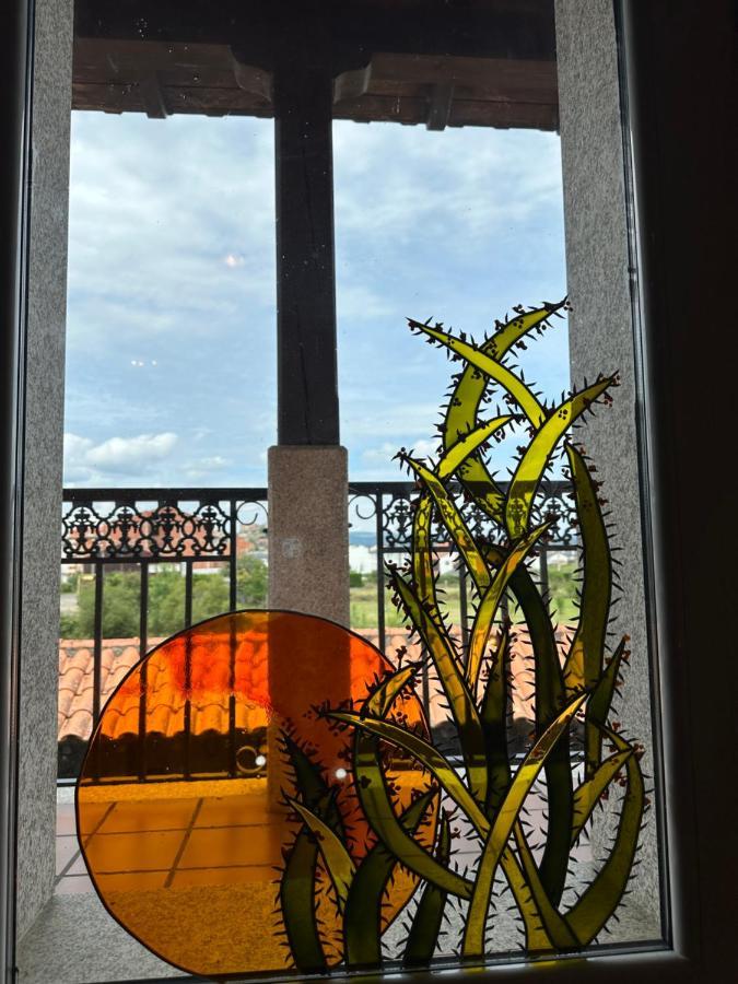 O Toxal Villa Monforte De Lemos Bagian luar foto