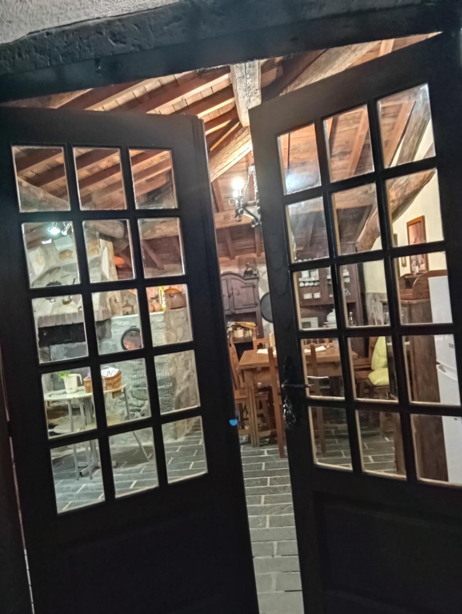 O Toxal Villa Monforte De Lemos Bagian luar foto